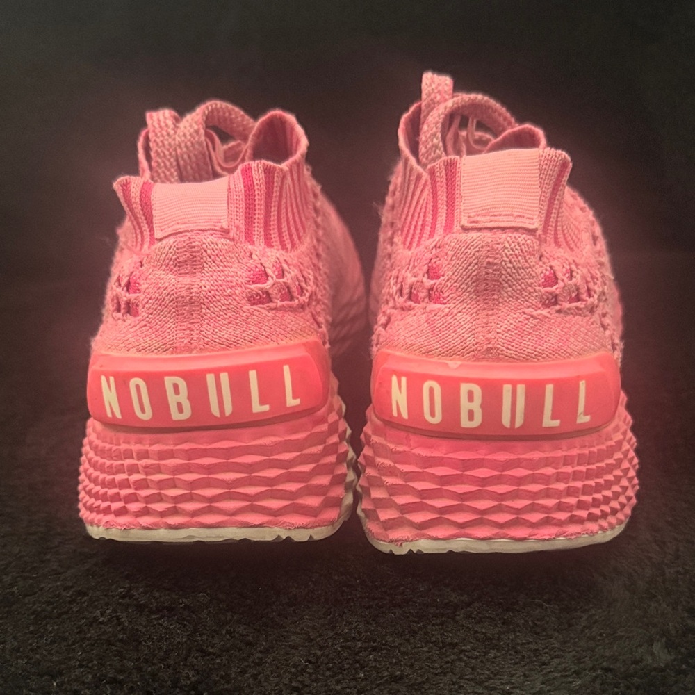 NOBULL Vibrant Pink Athletic Shoes women’s size 9
